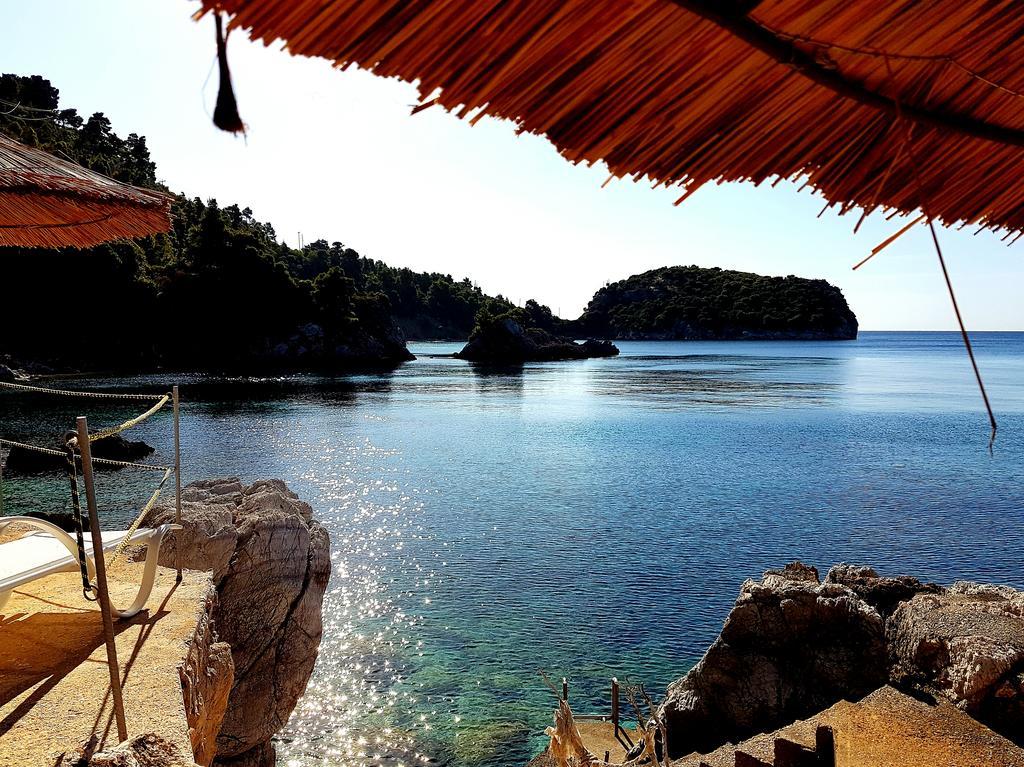 Mando Beachfront Stafylos Exterior foto